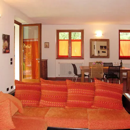 Locazione Turistica Casa Cristina Apartment *