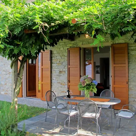 Locazione Turistica Casa Cristina * Colico