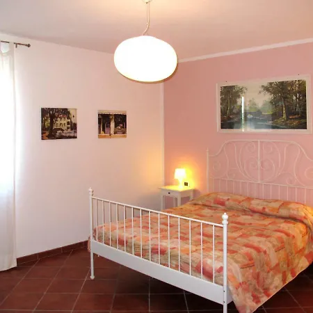 Apartment Locazione Turistica Casa Cristina *