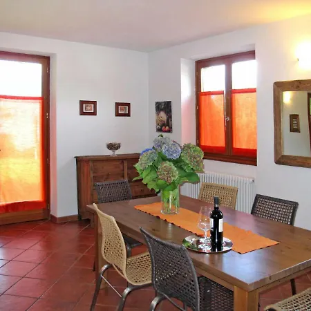 Locazione Turistica Casa Cristina Apartment *